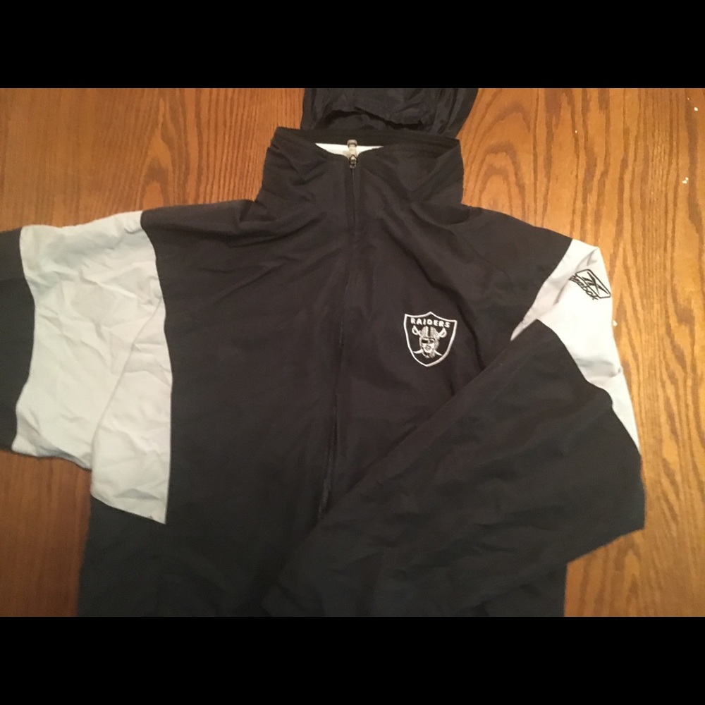 Vintage raiders bomber jacket !
